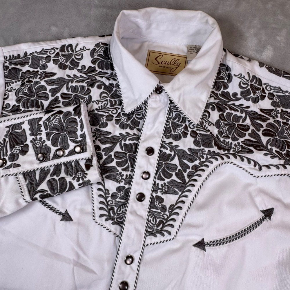 Scully Womens White Black Floral Embroidered Western Snap Shirt P-634 Small*